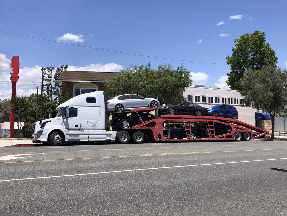 Cars Than Need to Be Shipped in an Enclosed Car Hauler